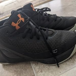 Under Armour - Steph Curry Basketball Shoes